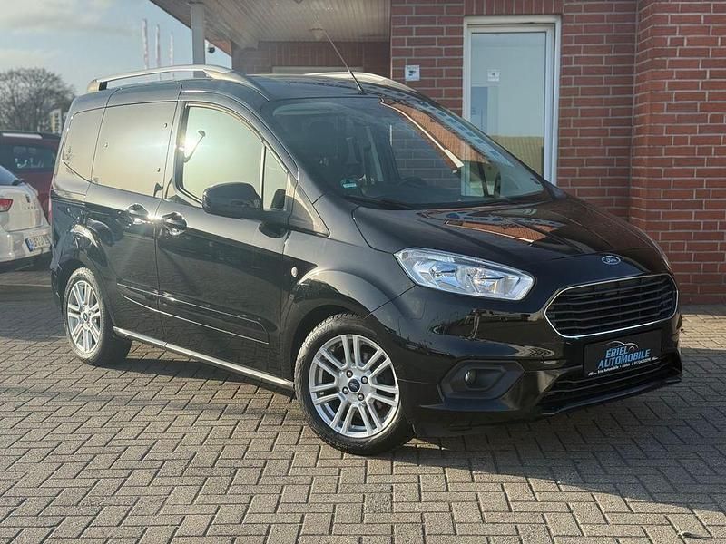 Gebraucht Ford Tourneo Courier Titanium 101 PS (74 kW) 2019 Schwarz Van / Kleinbus