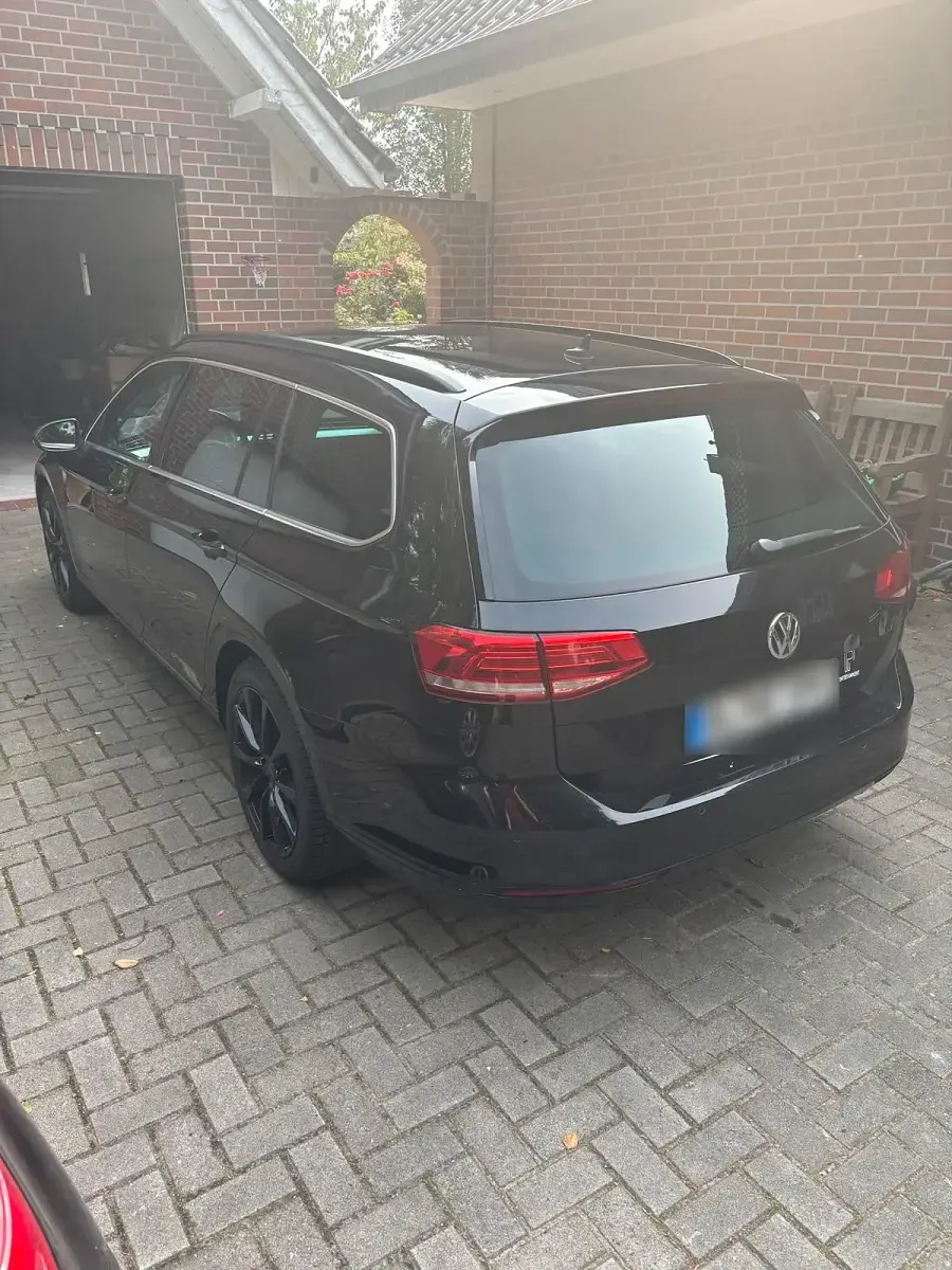 Gebraucht VW Passat 150 PS (110 kW) 2018 Schwarz Kombi