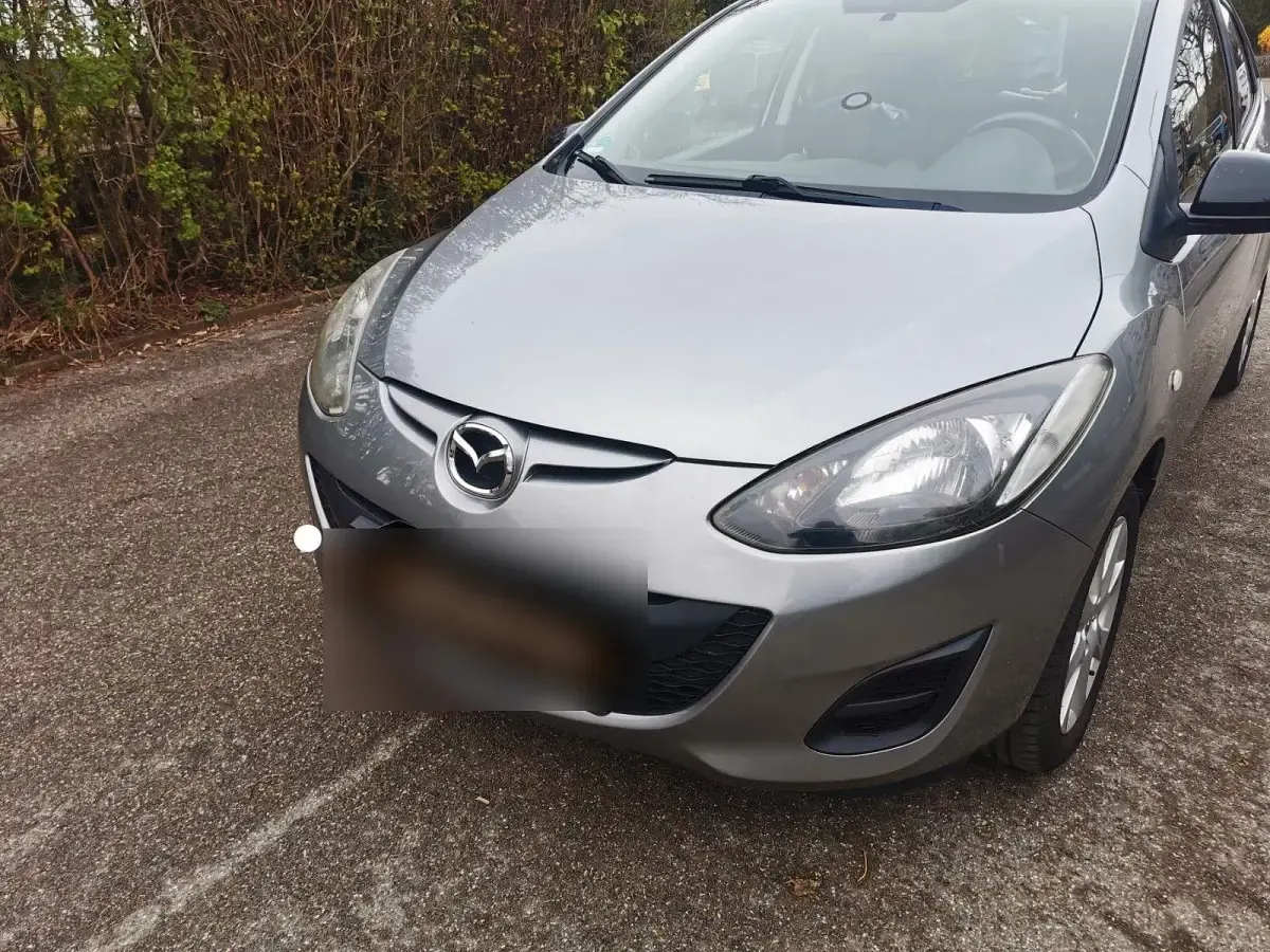 Usata Mazda 2 Sendo 84 CV (61 kW) 2014 Grigio Utilitaria