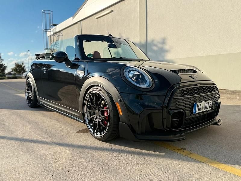 Schwarz Gebraucht 2018 Mini John Cooper Works Cabriolet Cabrio | 32.500 € - Bild 1/4