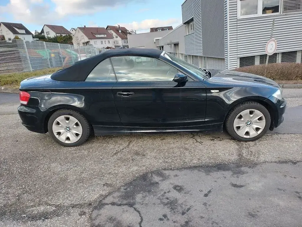 Gebraucht BMW 118 Cabriolet 143 PS (105 kW) 2008 Schwarz Cabrio