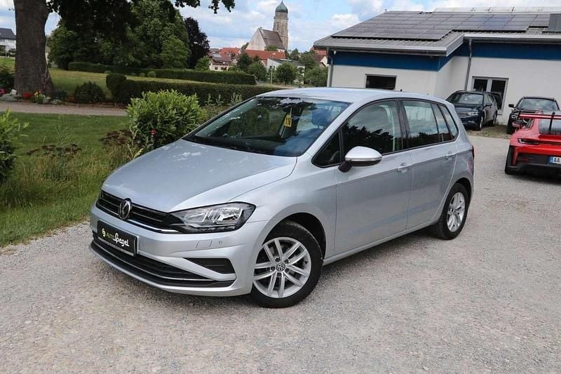 Silber Gebraucht 2020 VW Golf Comfortline SUV | 17.490 € (Teuer) - Bild 1/4