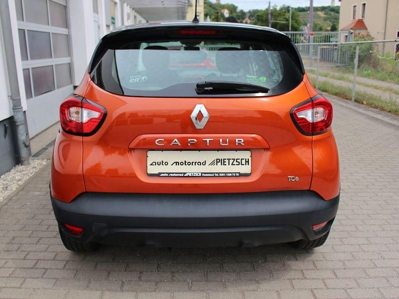 Gebraucht Renault Captur Dynamique 90 PS (66 kW) 2014 Orange arizona SUV