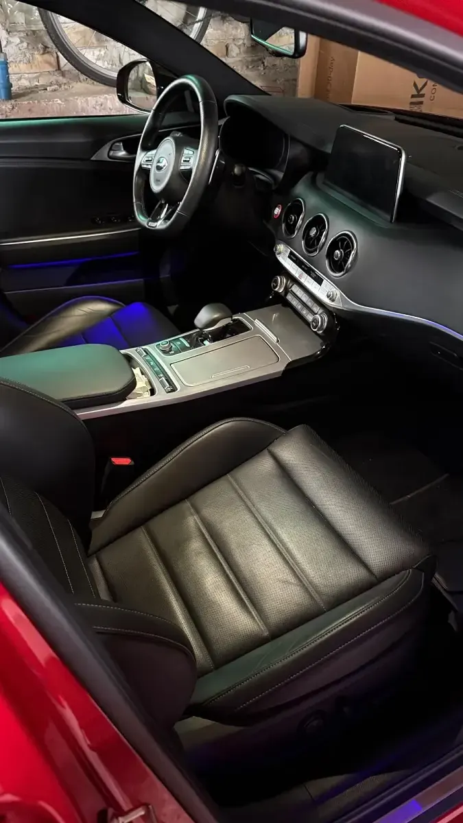 Gebraucht Kia Stinger 366 PS (269 kW) 2019 Kleinwagen