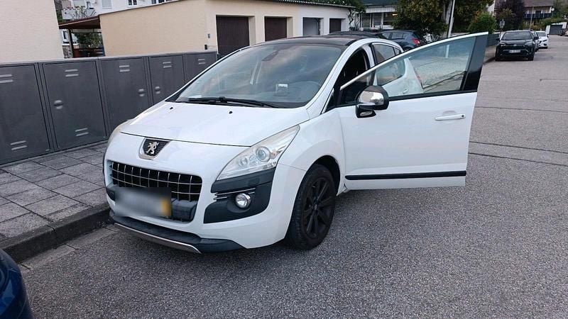 Weiß Gebraucht 2012 Peugeot 3008 SUV | 6.350 € (Fairer Preis) - Bild 1/4