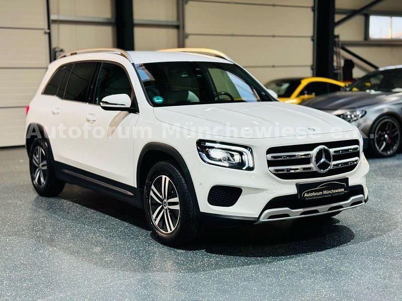 Weiß Gebraucht 2021 Mercedes GLB200 Style SUV | 28.990 € (Superpreis) - Bild 1/4