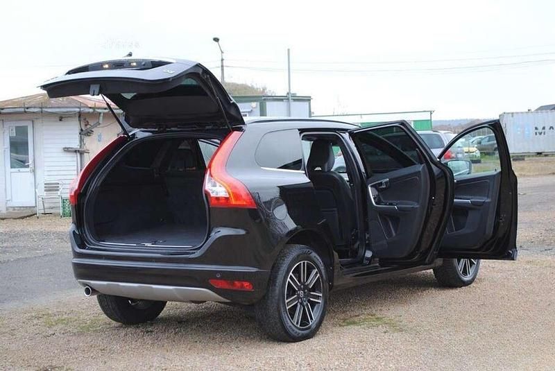 Gebraucht Volvo XC60 Kinetic 190 PS (139 kW) 2017 Schwarz SUV