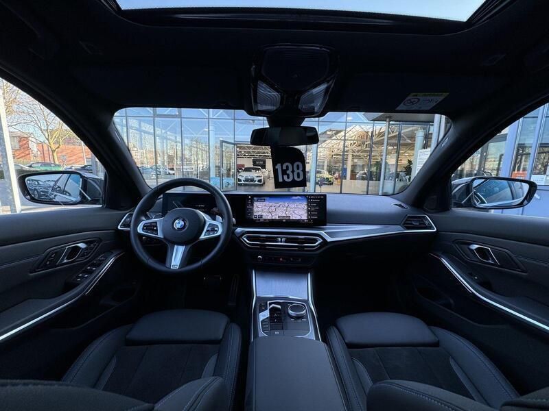 Gebraucht BMW 330 M Sport 286 PS (210 kW) 2024 Dravitgrau Kombi
