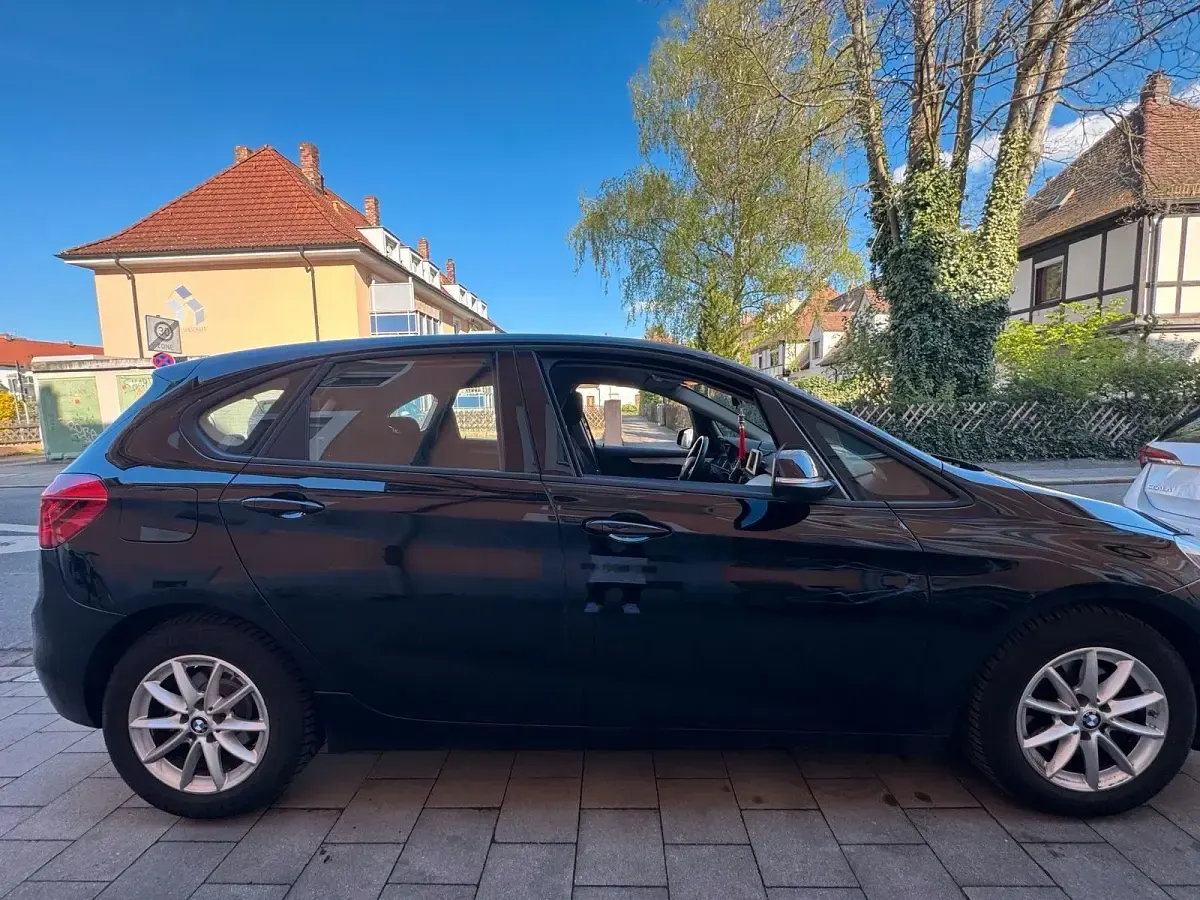 Używany BMW 220 190 KM (139 kW) 2015 Czarny Kombi