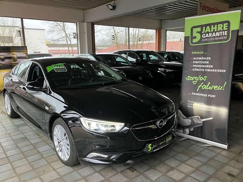 Schwarz Gebraucht 2017 Opel Insignia Limousine | 19.970 € (Fairer Preis) - Bild 1/3