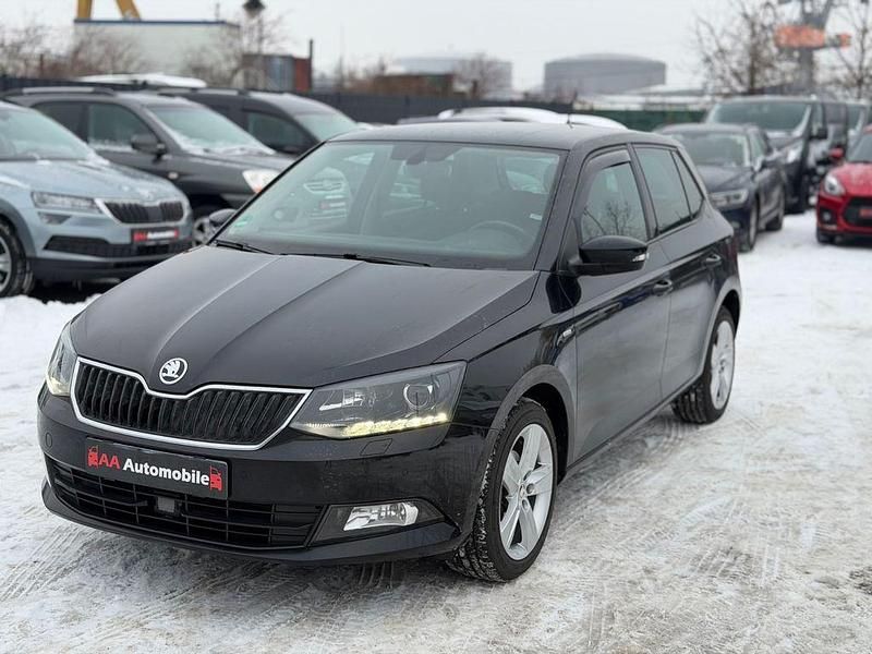 Schwarz Gebraucht 2017 Skoda Fabia Drive Limousine | 9.999 € (Guter Preis) - Bild 1/4