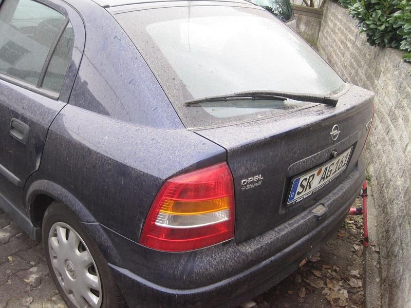 Gebraucht Opel Astra 101 PS (74 kW) 2000 Blau Limousine