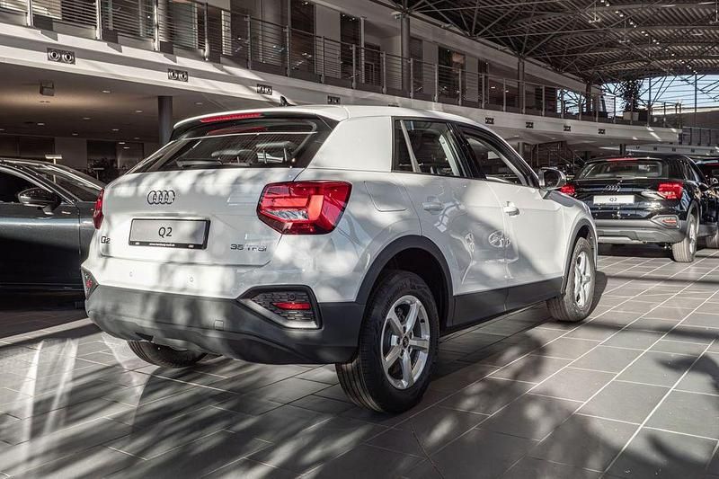 Neu Audi Q2 150 PS (110 kW) 2025 Weiß SUV
