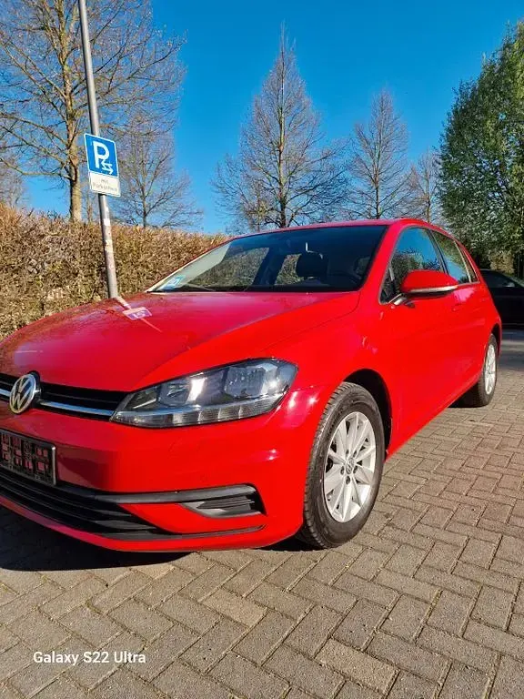 Gebraucht VW Golf VII Join 116 PS (85 kW) 2018 Rot Limousine