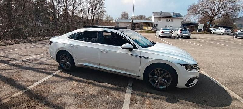 Gebraucht VW Arteon R-line 150 PS (110 kW) 2018 Weiß Kleinwagen