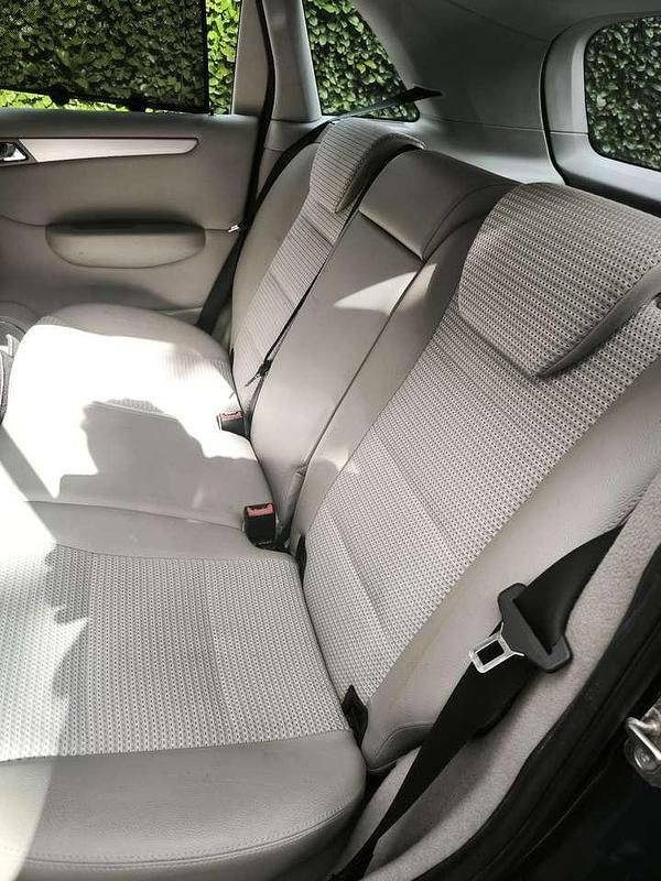 Second-hand Mercedes E200 193 CP (141 kW) 2007 Albastru Break