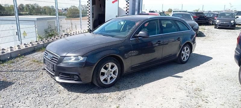 Second-hand Audi A4 143 CP (105 kW) 2008 Negru Break