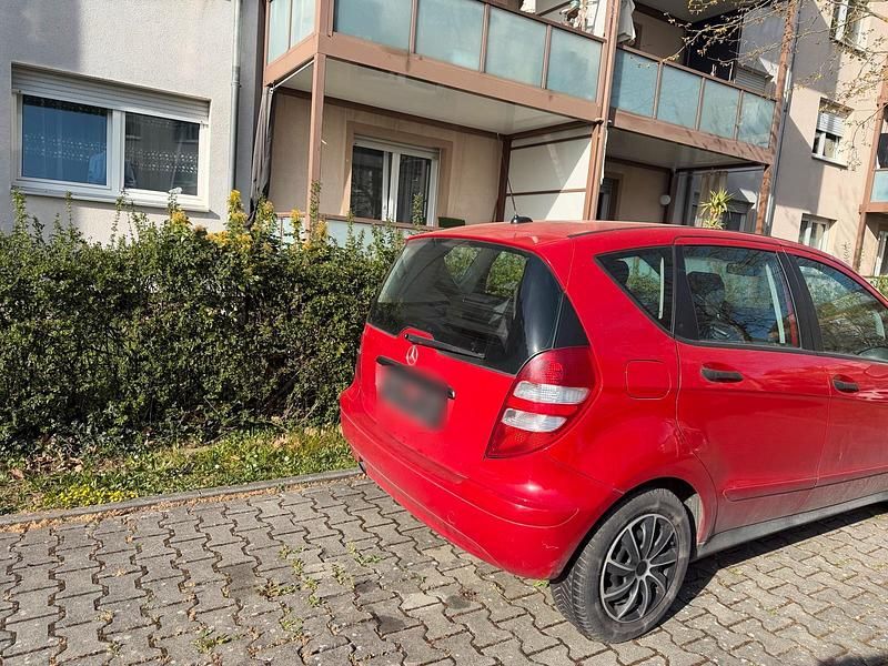 Gebraucht Mercedes A140 82 PS (60 kW) 2006 Rot Kleinwagen