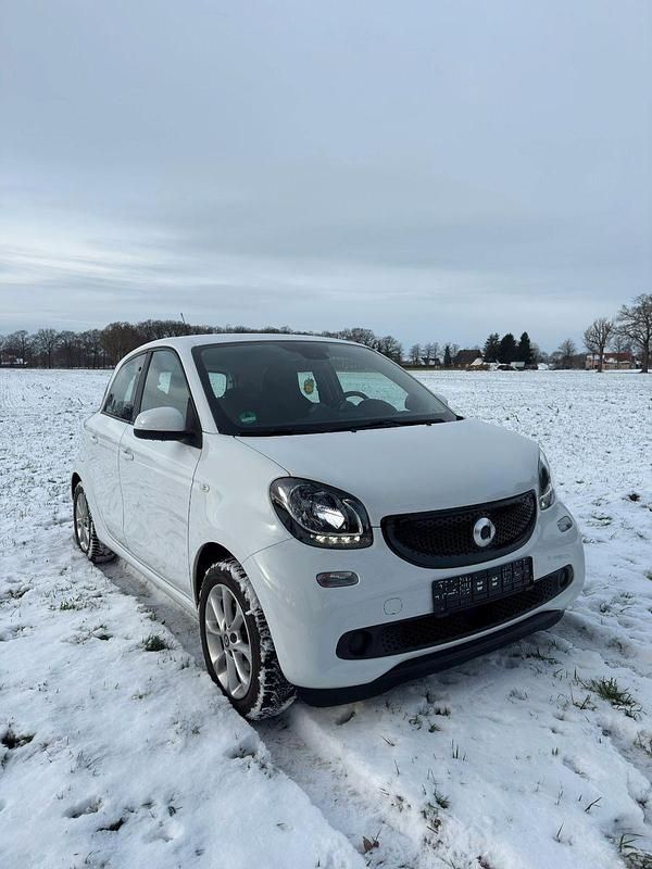Weiß Gebraucht 2018 Smart ForFour Electric Drive Kleinwagen | 8.700 € (Fairer Preis) - Bild 1/4