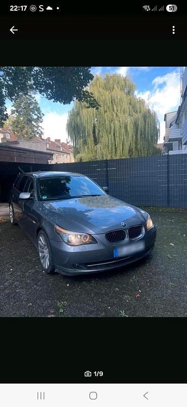Grau Gebraucht 2009 BMW 530 Kombi | 4.500 € (Fairer Preis) - Bild 1/4