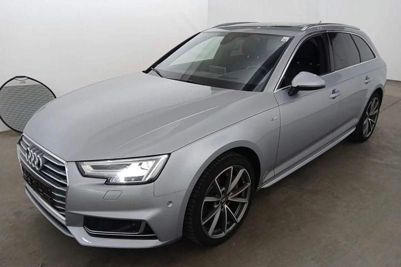 Silber Gebraucht 2018 Audi A4 S-Line Limousine | 17.700 € (Superpreis) - Bild 1/4
