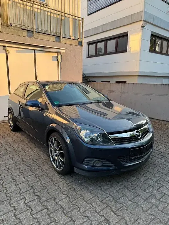 Gebraucht Opel Astra GTC 116 PS (85 kW) 2008 Blau Limousine