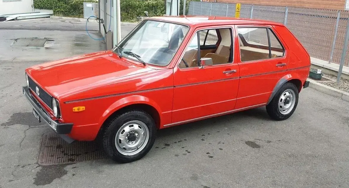 Gebraucht VW Golf I 50 PS (36 kW) 1975 Rot Kleinwagen