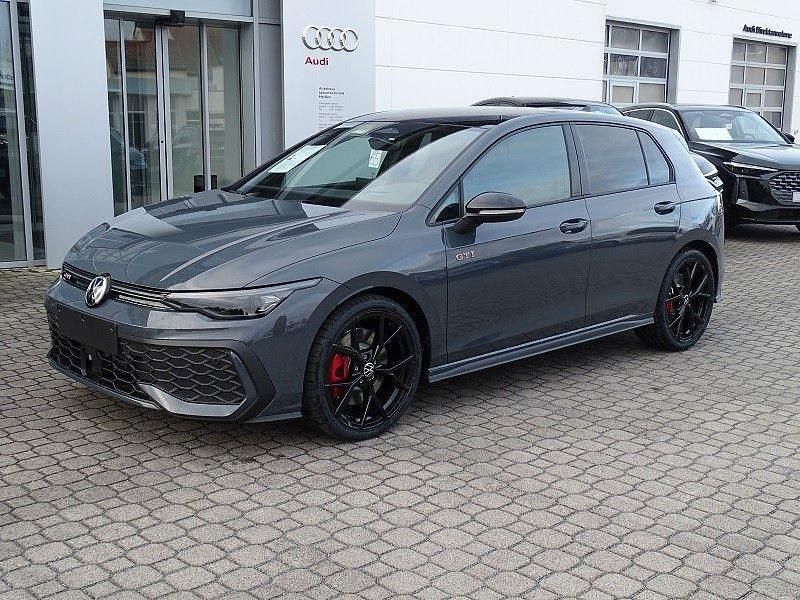 Neu VW Golf VIII Style 265 PS (194 kW) 2026 Grau Limousine