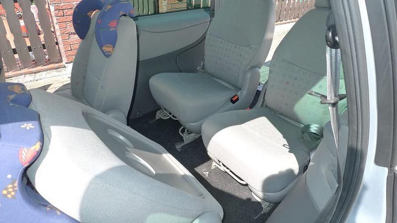 Silber Gebraucht 1998 VW Sharan Family Van / Kleinbus | 4.600 € - Bild 1/4