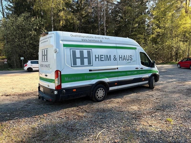 Second-hand Ford Transit 130 CP (95 kW) 2023 Alb Monovolum