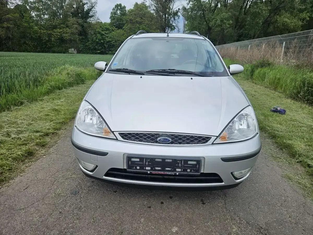 Gebraucht Ford Focus 101 PS (74 kW) 2004 Silber Kombi