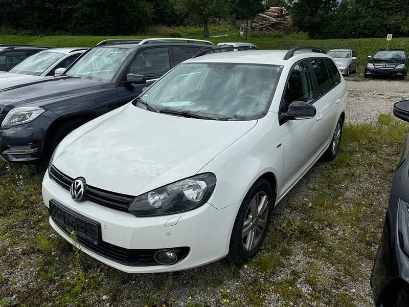 Weiß Gebraucht 2012 VW Golf VI Match Kombi | 2.700 € (Superpreis) - Bild 1/4