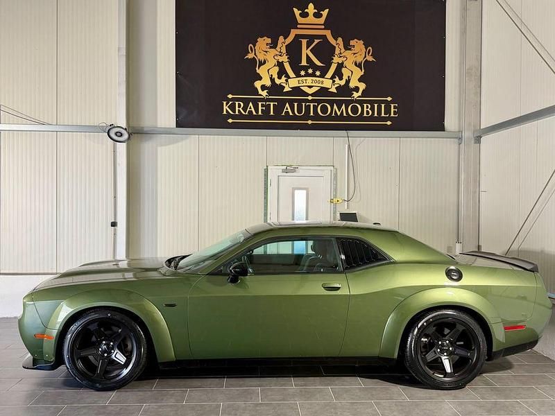 Second-hand Dodge Challenger 381 CP (280 kW) 2021 Verde Coupe