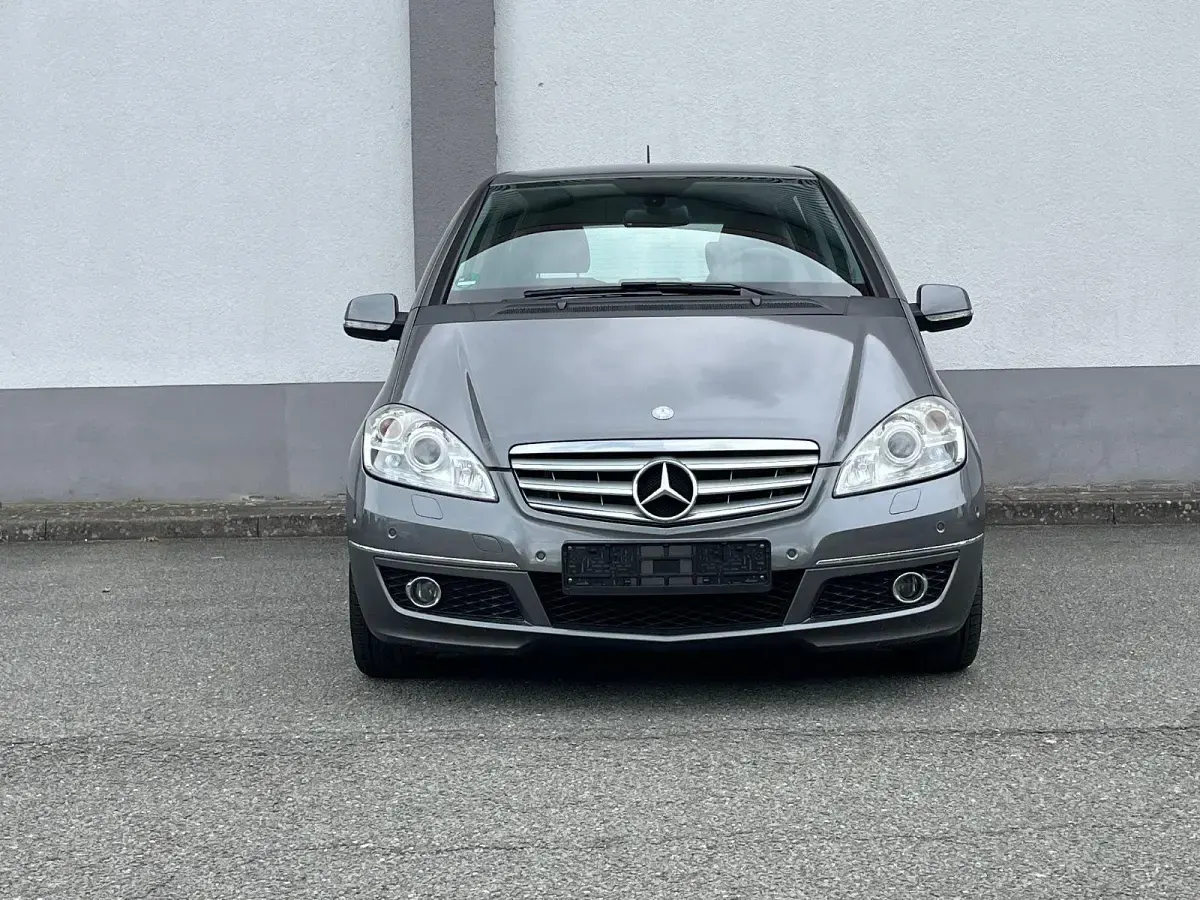 Gebraucht Mercedes A180 116 PS (85 kW) 2010 Grau Kombi