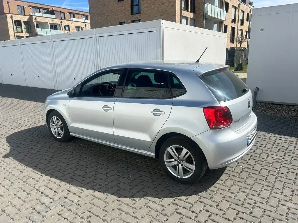 Gebraucht VW Polo Match 75 PS (55 kW) 2013 Silber Kleinwagen