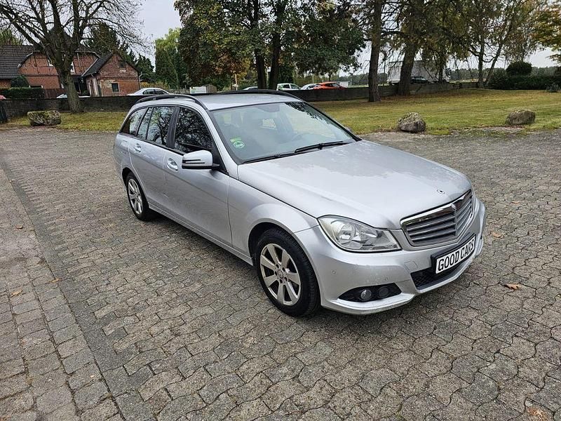 Silber Gebraucht 2013 Mercedes C200 Kombi | 3.500 € (Superpreis) - Bild 1/4
