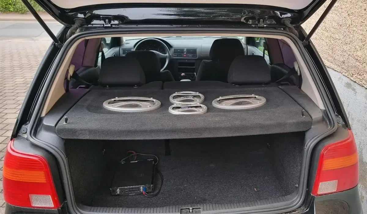 Gebraucht VW Golf IV 101 PS (74 kW) 1998 Schwarz Kleinwagen