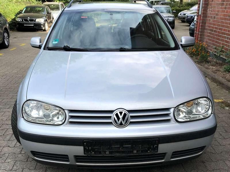 Reflexsilber Gebraucht 2003 VW Golf IV Kombi | 1.499 € (Fairer Preis) - Bild 1/4