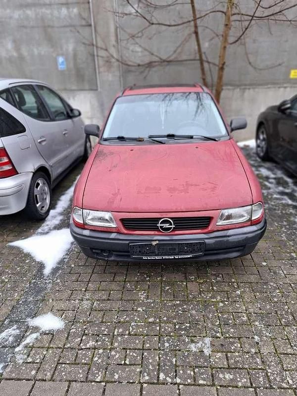 Gebraucht 1998 Opel Astra Limousine | 800 € (Superpreis) - Bild 1/4