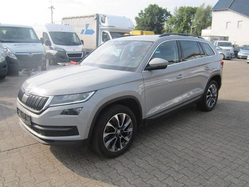 Grau Gebraucht 2021 Skoda Kodiaq Drive SUV | 22.900 € (Superpreis) - Bild 1/4