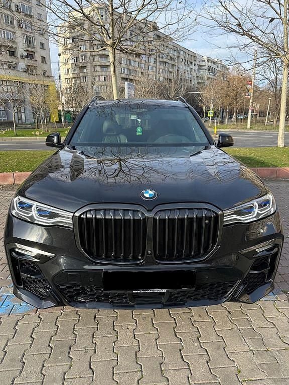 Schwarz Gebraucht 2020 BMW X7 Performance SUV | 59.900 € (Guter Preis) - Bild 1/4