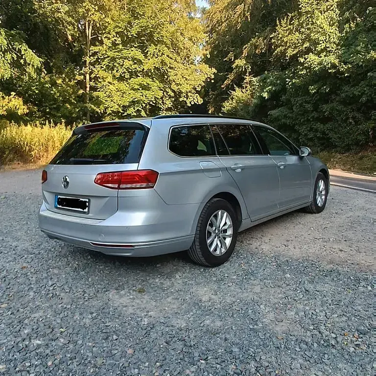 Gebraucht VW Passat Comfortline 150 PS (110 kW) 2018 Silber Kombi