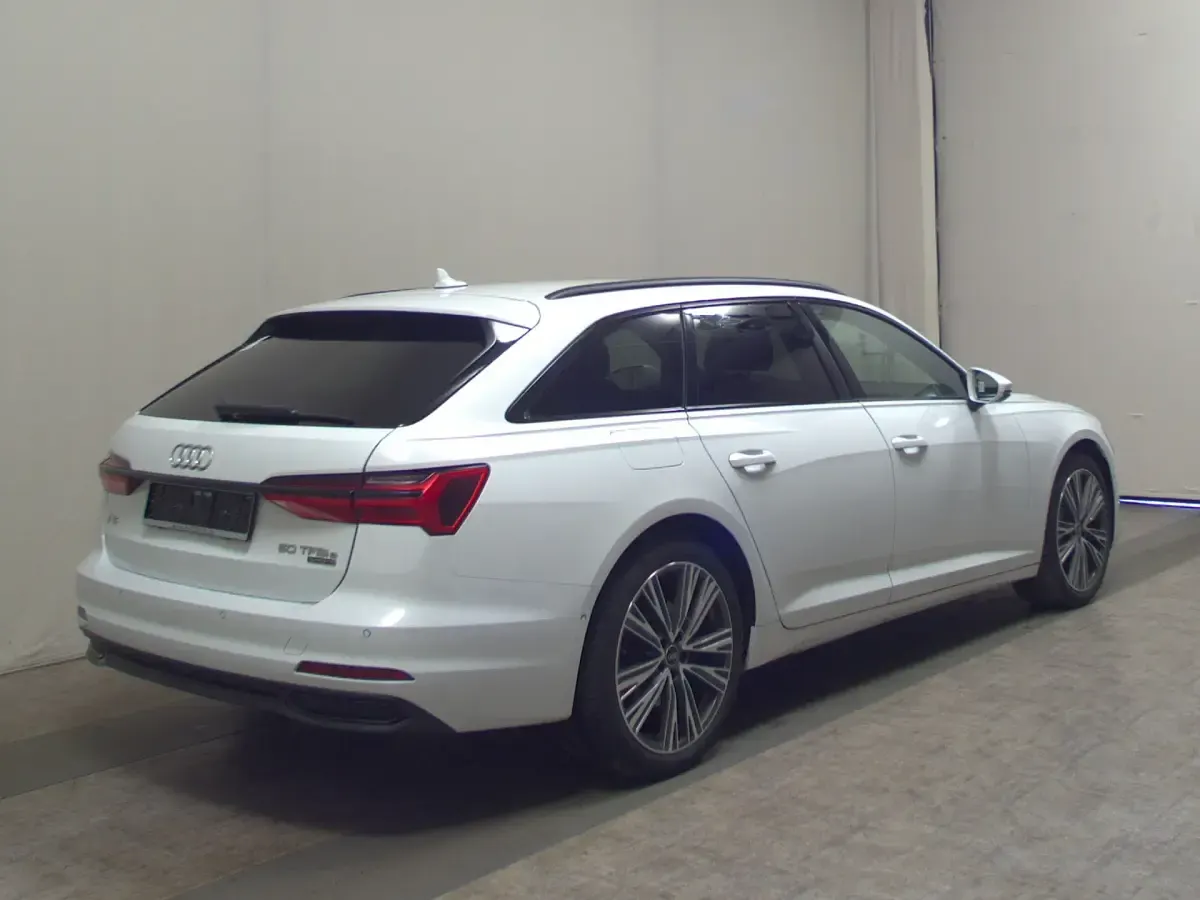 Usata Audi A6 Design 299 CV (219 kW) 2022 Bianco Station wagon