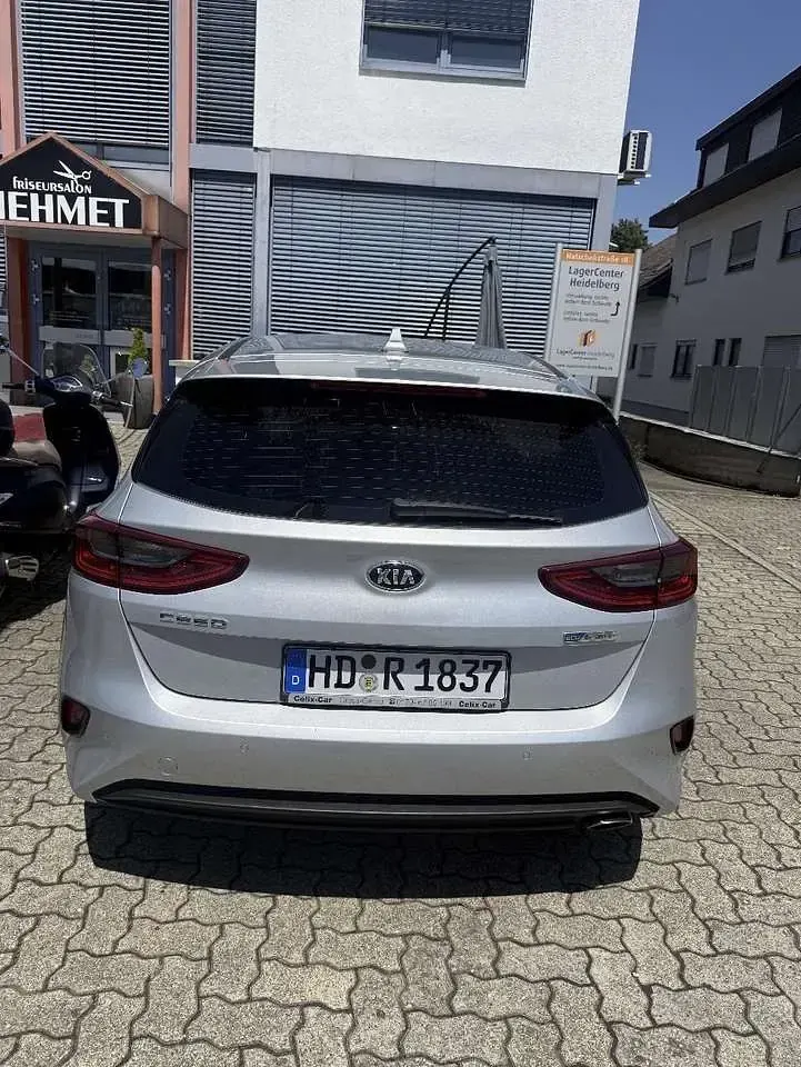 Gebraucht Kia Ceed Platinum Edition 136 PS (100 kW) 2021 Silber Kleinwagen