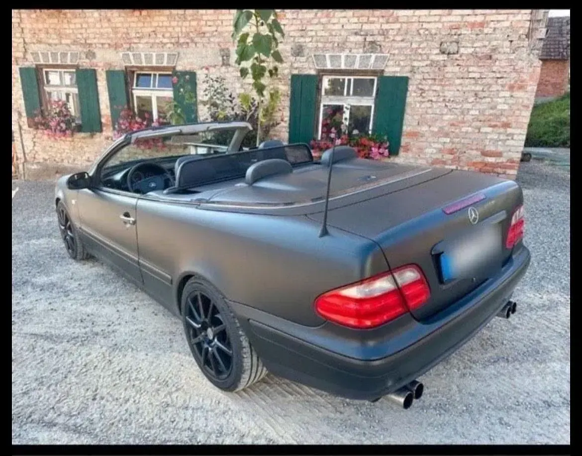 Gebraucht Mercedes CLK200 136 PS (100 kW) 1999 Schwarz Cabrio