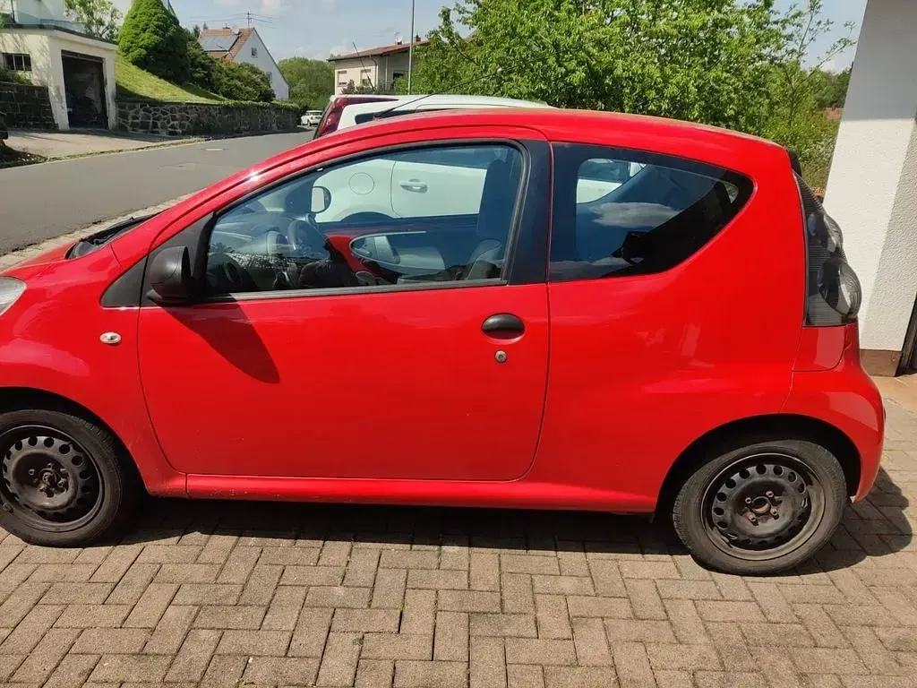Gebraucht Citroën C1 68 PS (50 kW) 2011 Rot Kleinwagen