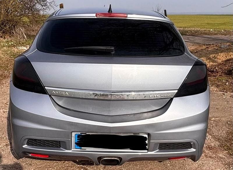 Gebraucht Opel Astra GTC 170 PS (125 kW) 2005 Silber Kleinwagen