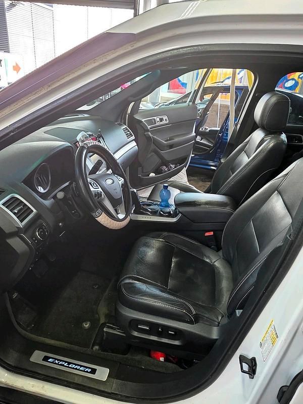 Gebraucht Ford Explorer 370 PS (272 kW) 2014 Weiß SUV