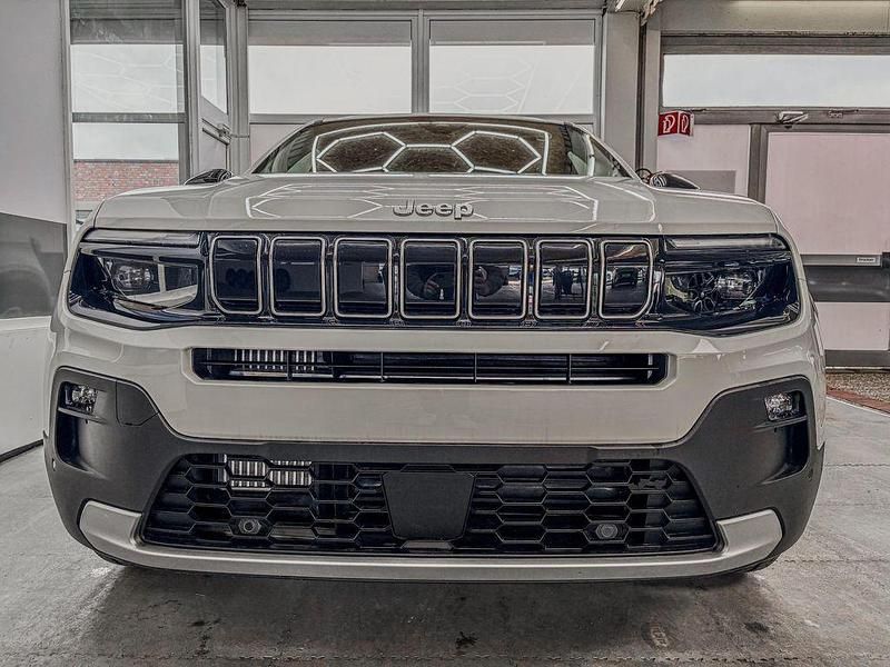 Neu Jeep Avenger Summit 101 PS (74 kW) 2025 Gelb vitalic 554 SUV