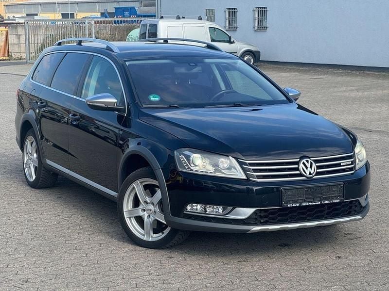 Schwarz Gebraucht 2012 VW Passat Alltrack Kombi | 10.450 € (Guter Preis) - Bild 1/4